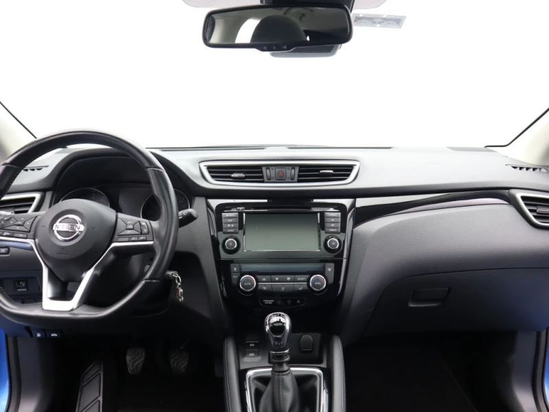 Nissan Qashqai 1.3i, снимка 11 - Автомобили и джипове - 47495810