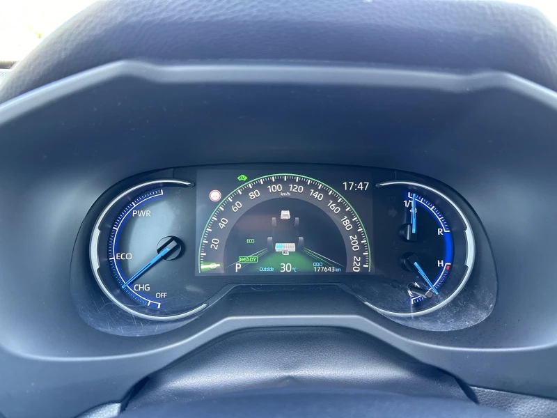 Toyota Rav4 2500, снимка 15 - Автомобили и джипове - 52473301