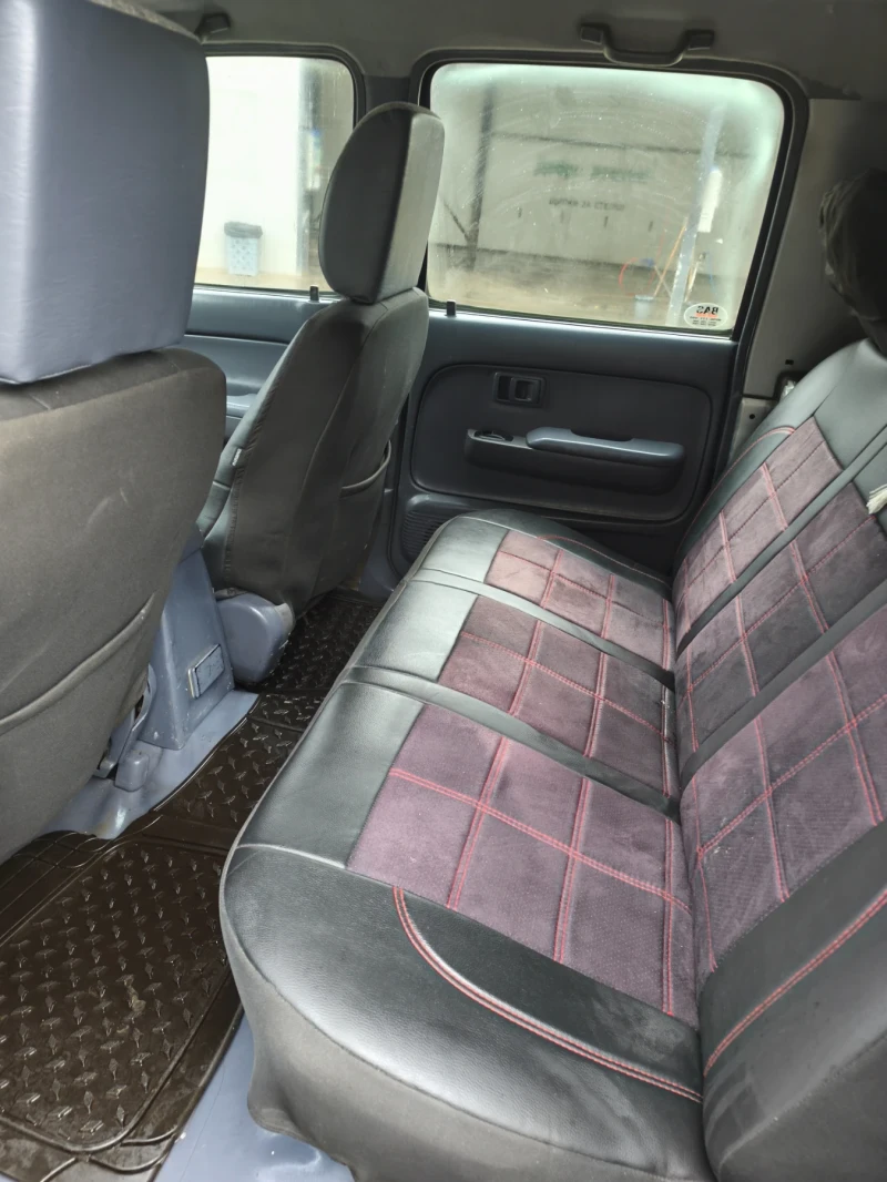 Toyota Hilux Перфектен hilux, снимка 10 - Автомобили и джипове - 52530640