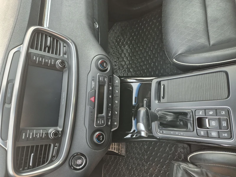 Kia Sorento GT/EURO 6/ FULL , снимка 9 - Автомобили и джипове - 52503612