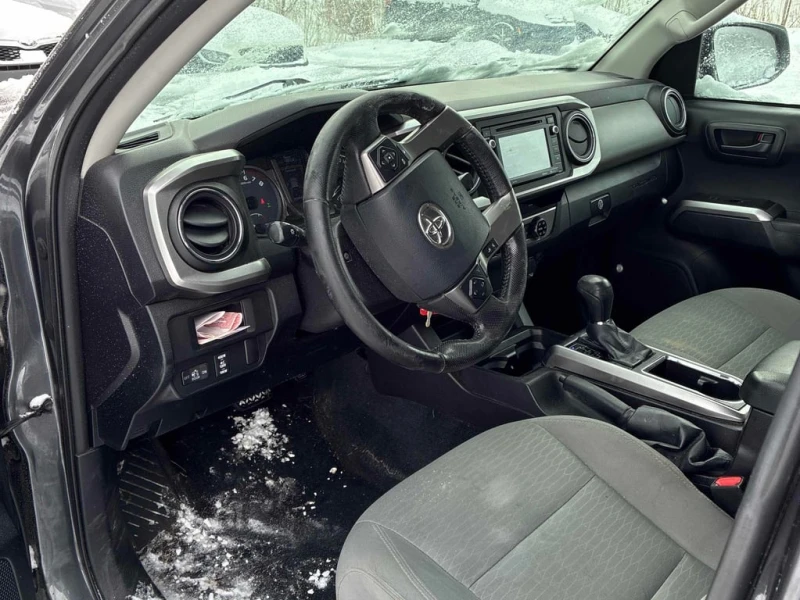 Toyota Tacoma * SR5 * CARFAX * БЕЗ ПЪРВОНАЧАЛНА ВНОСКА, снимка 5 - Автомобили и джипове - 52975422