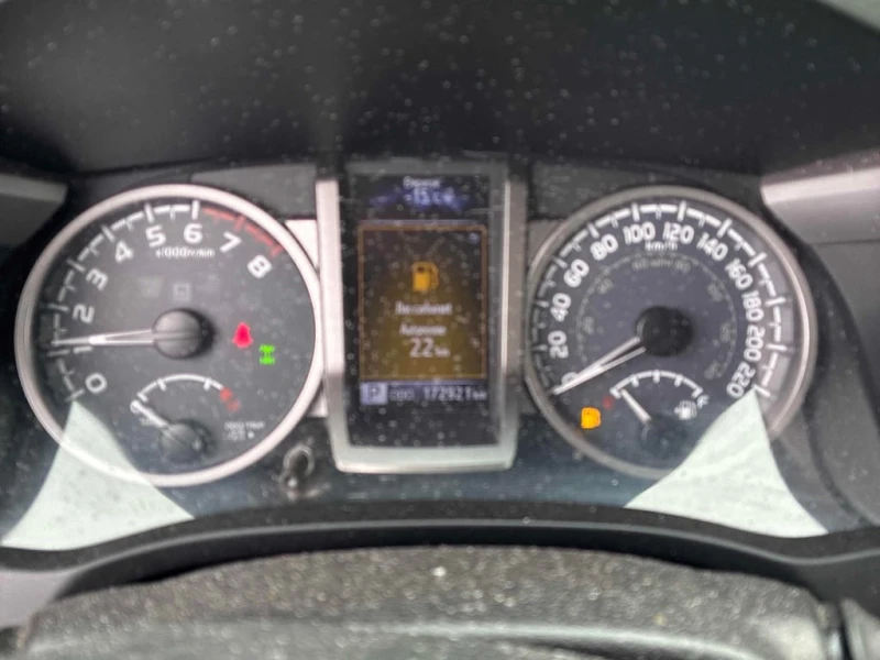 Toyota Tacoma * SR5 * CARFAX * БЕЗ ПЪРВОНАЧАЛНА ВНОСКА, снимка 8 - Автомобили и джипове - 52975422