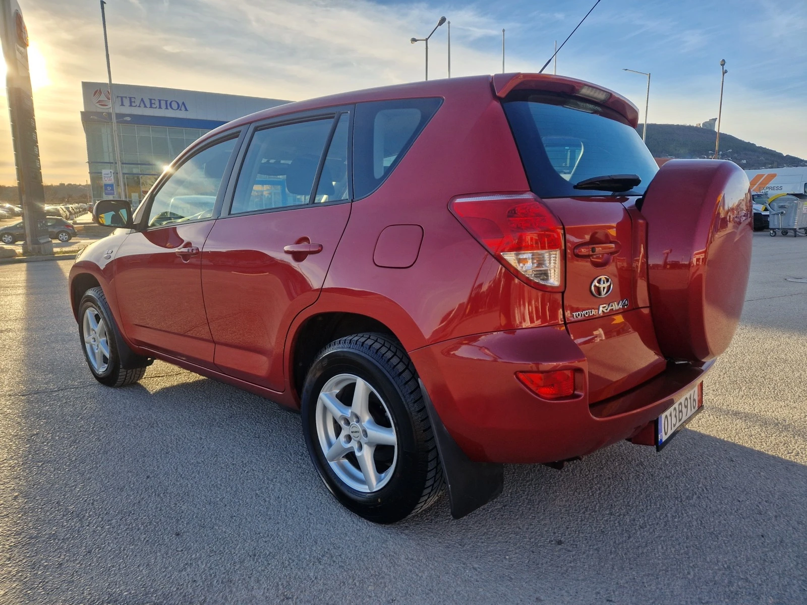 Toyota Rav4 2.2D4D 136ks. Кейлес - изображение 8