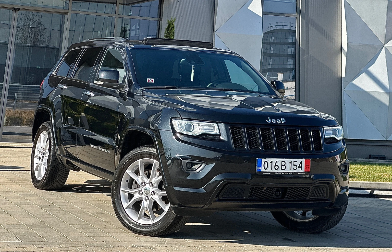 Jeep Grand cherokee  - изображение 3