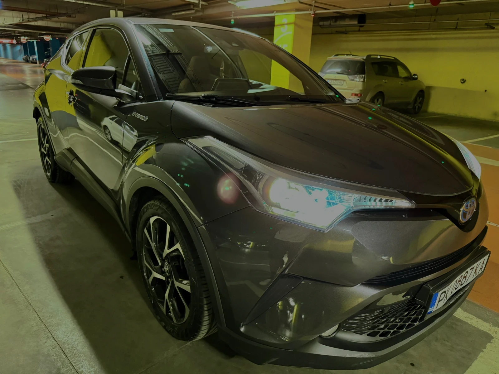 Toyota C-HR 1.8 | Mobile.bg   8