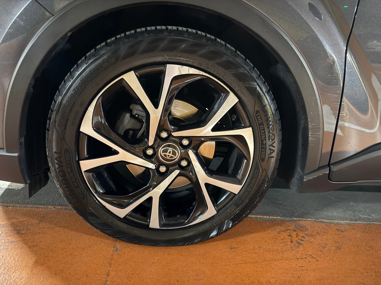 Toyota C-HR 1.8 | Mobile.bg   13