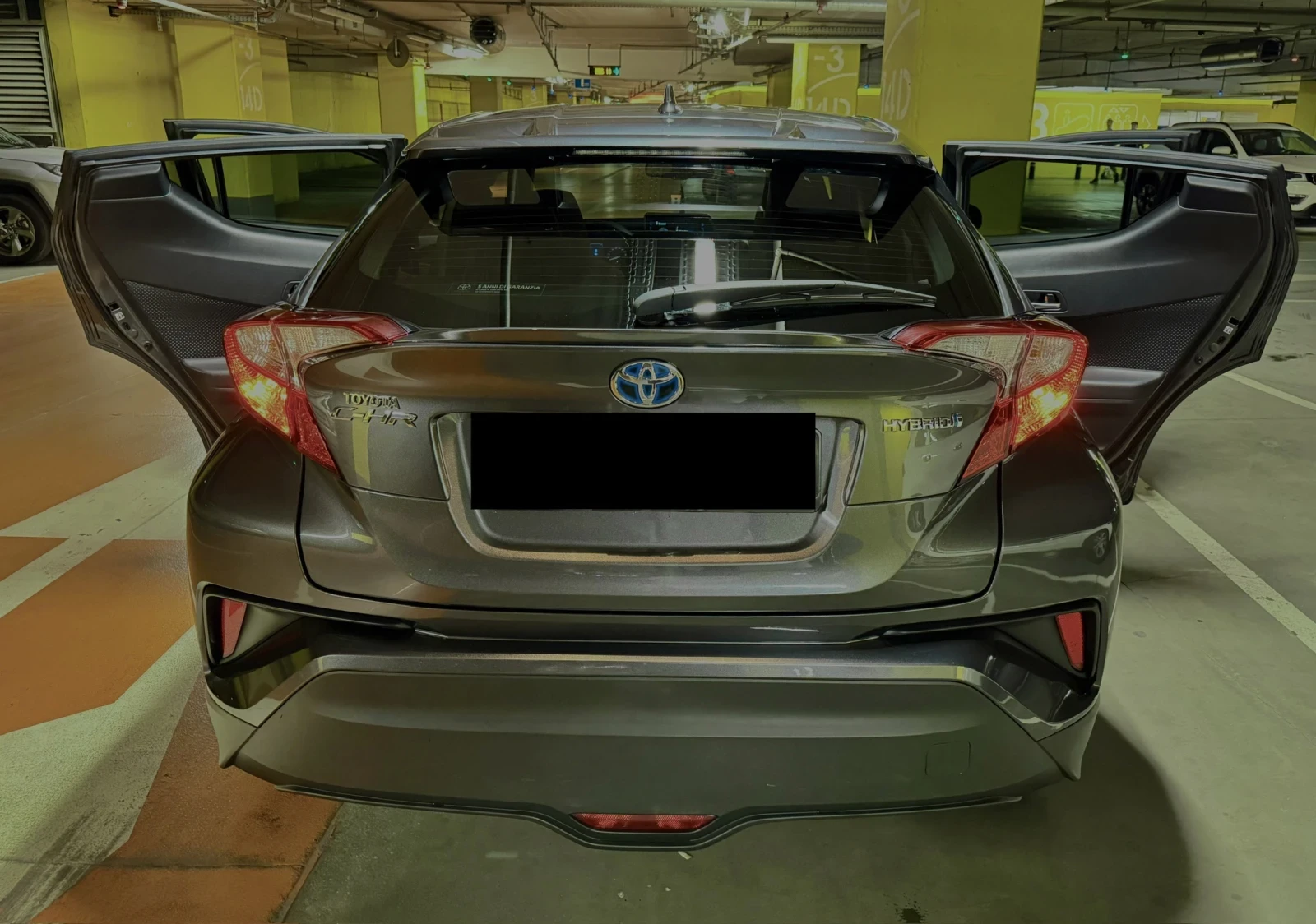 Toyota C-HR 1.8 | Mobile.bg   4