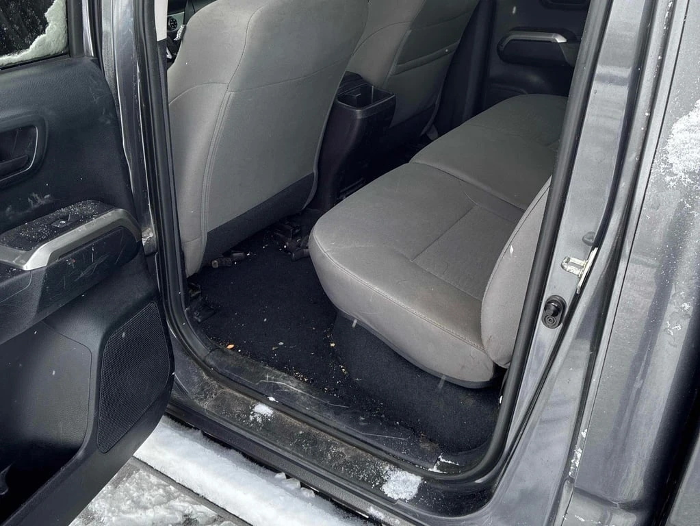 Toyota Tacoma * SR5 * CARFAX * ��� ������������ ������ | Mobile.bg � ����������� 13