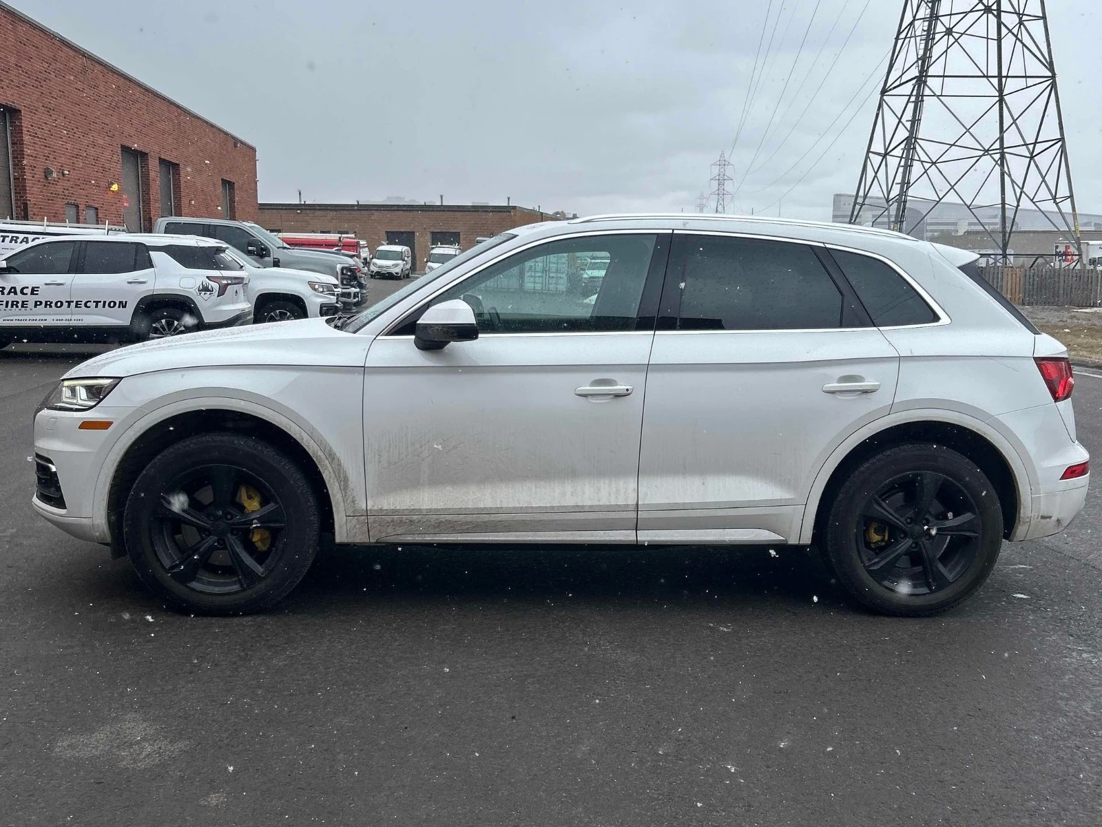 Audi Q5 Progressiv АВТО КРЕДИТ, снимка 3 - Автомобили и джипове - 53957837