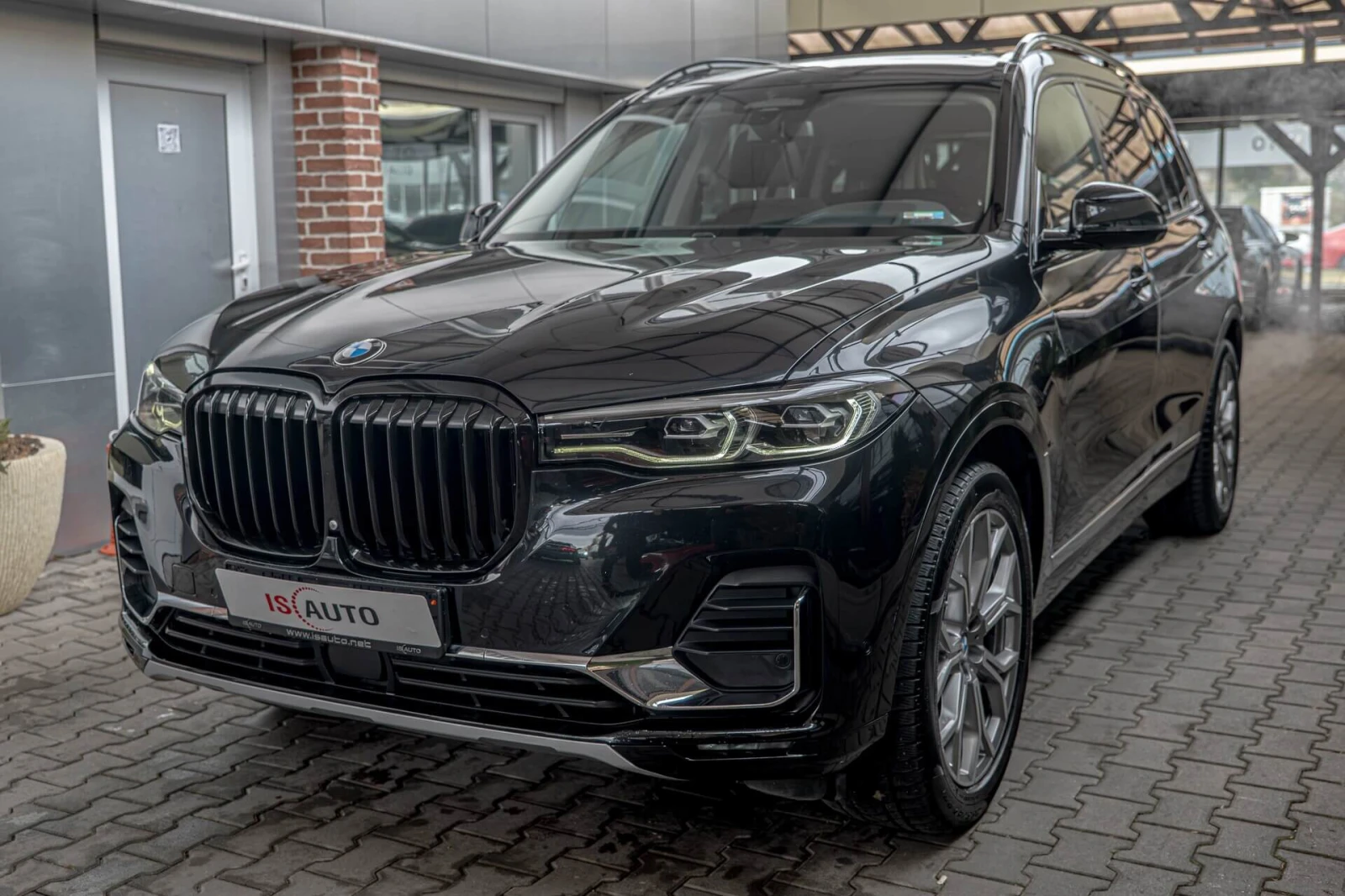 BMW X7 40I/Harman Kardon/Панорама/Камера 360/Амбиент/Обду, снимка 2 - Автомобили и джипове - 54072306