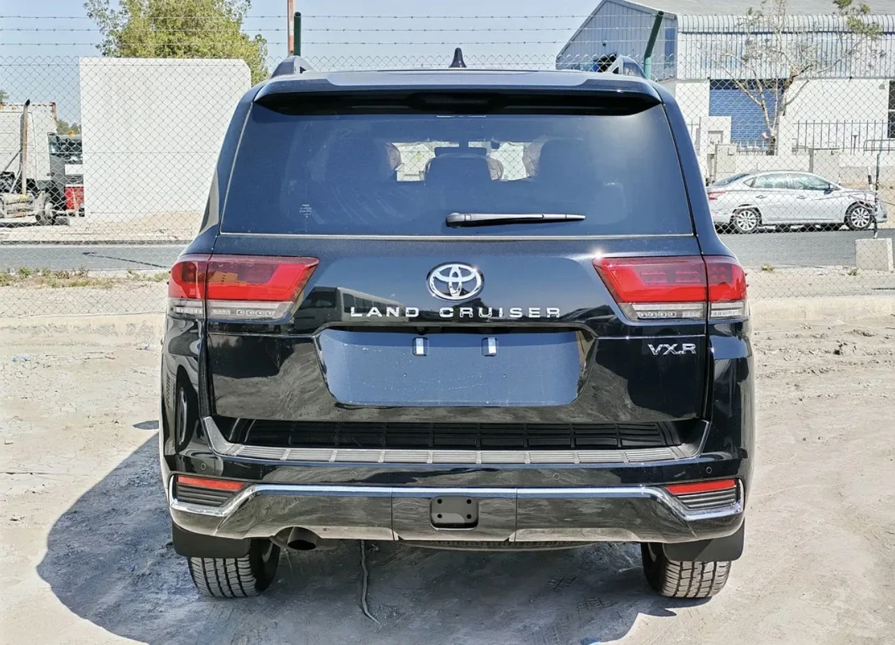 Toyota Land cruiser LC 300 VX-R | FULL OPTIONS | 15KM | Mobile.bg � ����������� 8