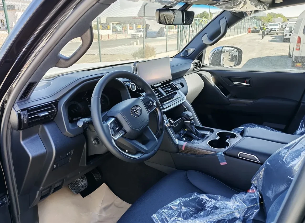 Toyota Land cruiser LC 300 VX-R | FULL OPTIONS | 15KM | Mobile.bg � ����������� 11