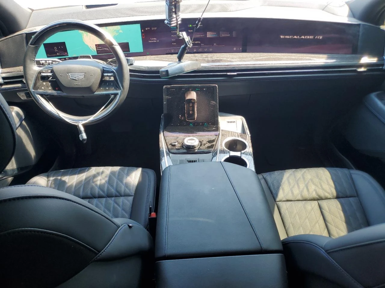 Cadillac Escalade Iq Sport-1, снимка 8 - Автомобили и джипове - 54399061