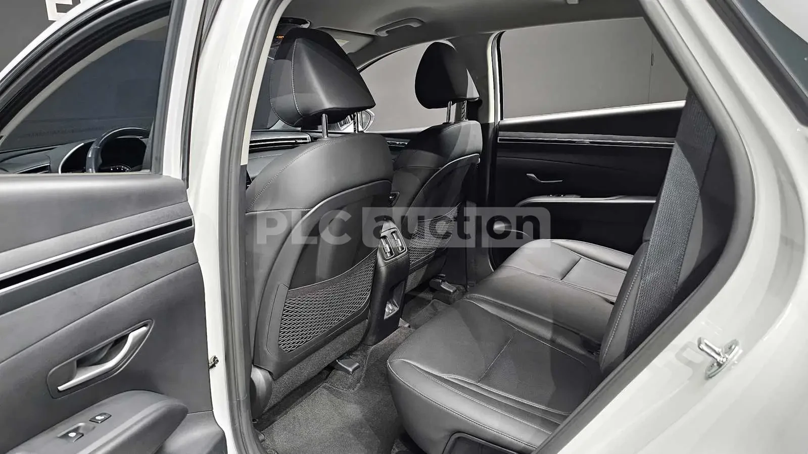 Hyundai Tucson Hybrid| КАМЕРА| ОБДУХВАНЕ| DIST| ВКЛ.ТЕХНОТЕСТ, снимка 12 - Автомобили и джипове - 54749799