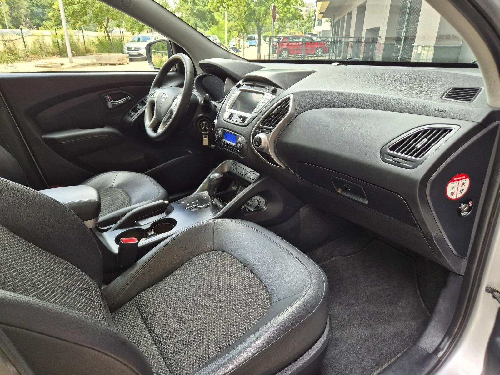 Hyundai IX35 2.0 Crdi#AWD#, снимка 10 - Автомобили и джипове - 54966833