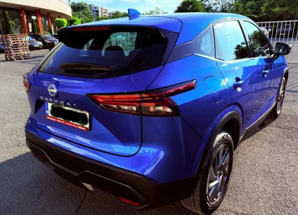 Nissan Qashqai 1.3 DIG-T, снимка 4 - Автомобили и джипове - 55729863
