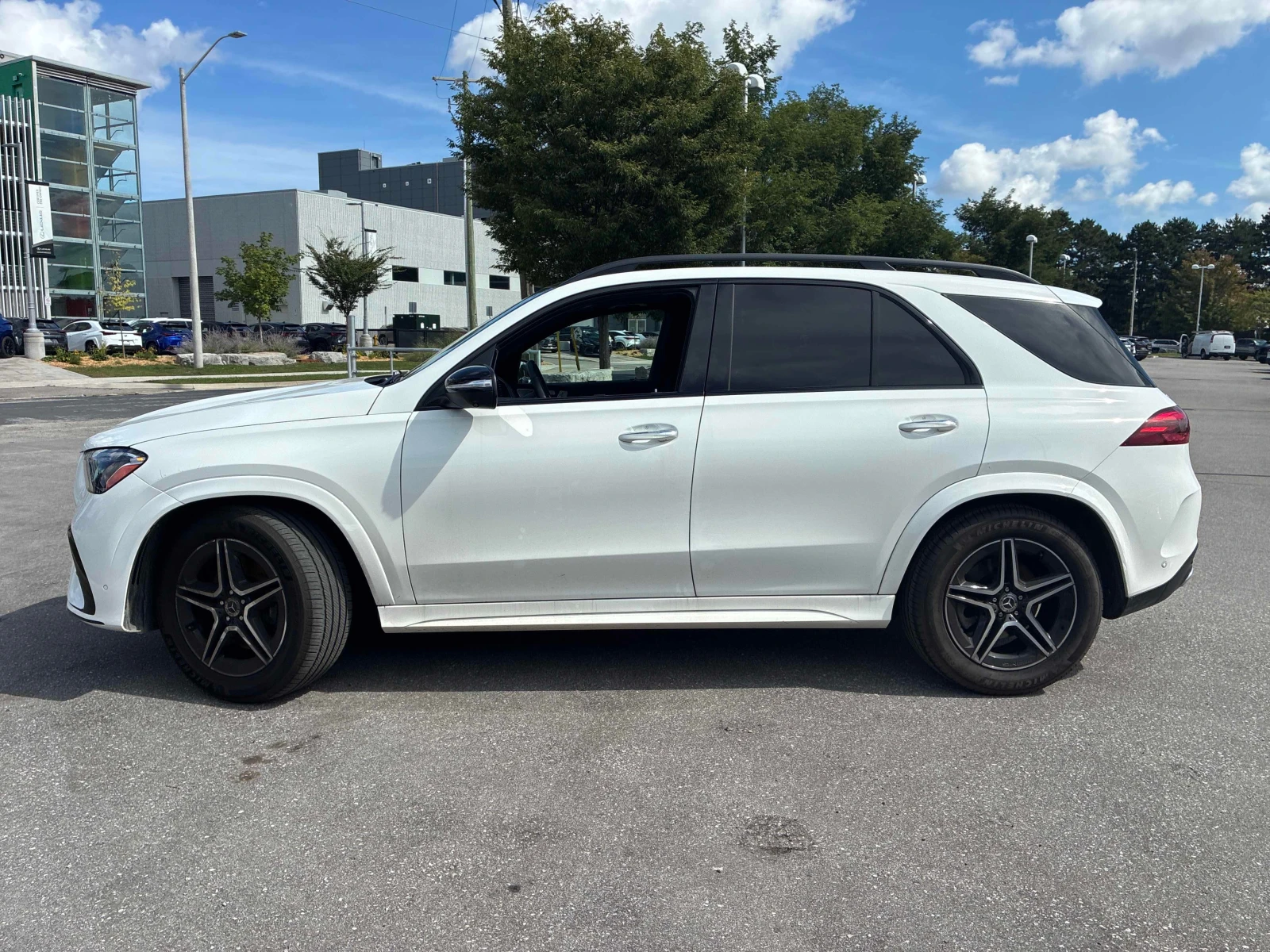 Mercedes-Benz GLE 450 BURMESTER * ДИСТРОНИК * ПАНО* ОБДУХВАНЕ , снимка 2 - Автомобили и джипове - 56005900