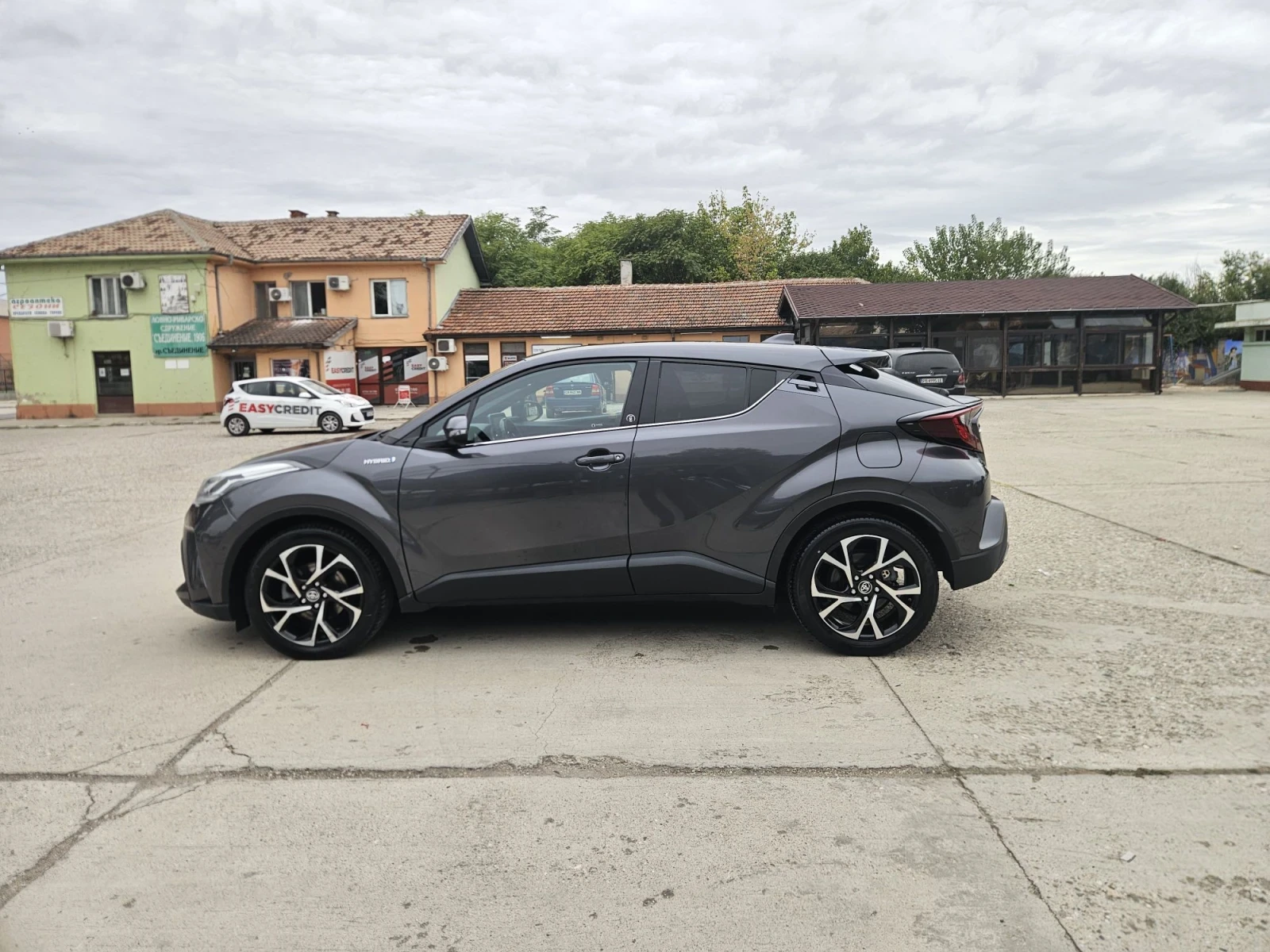 Toyota C-HR 2.0 52000km, снимка 3 - Автомобили и джипове - 56235020