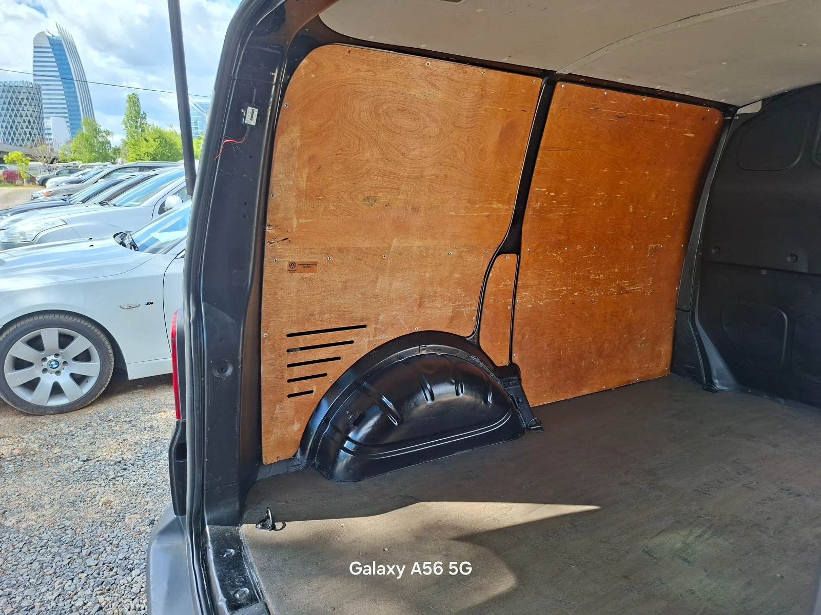VW T5 1, 9 TDi 102кс., снимка 11 - Бусове и автобуси - 54411798