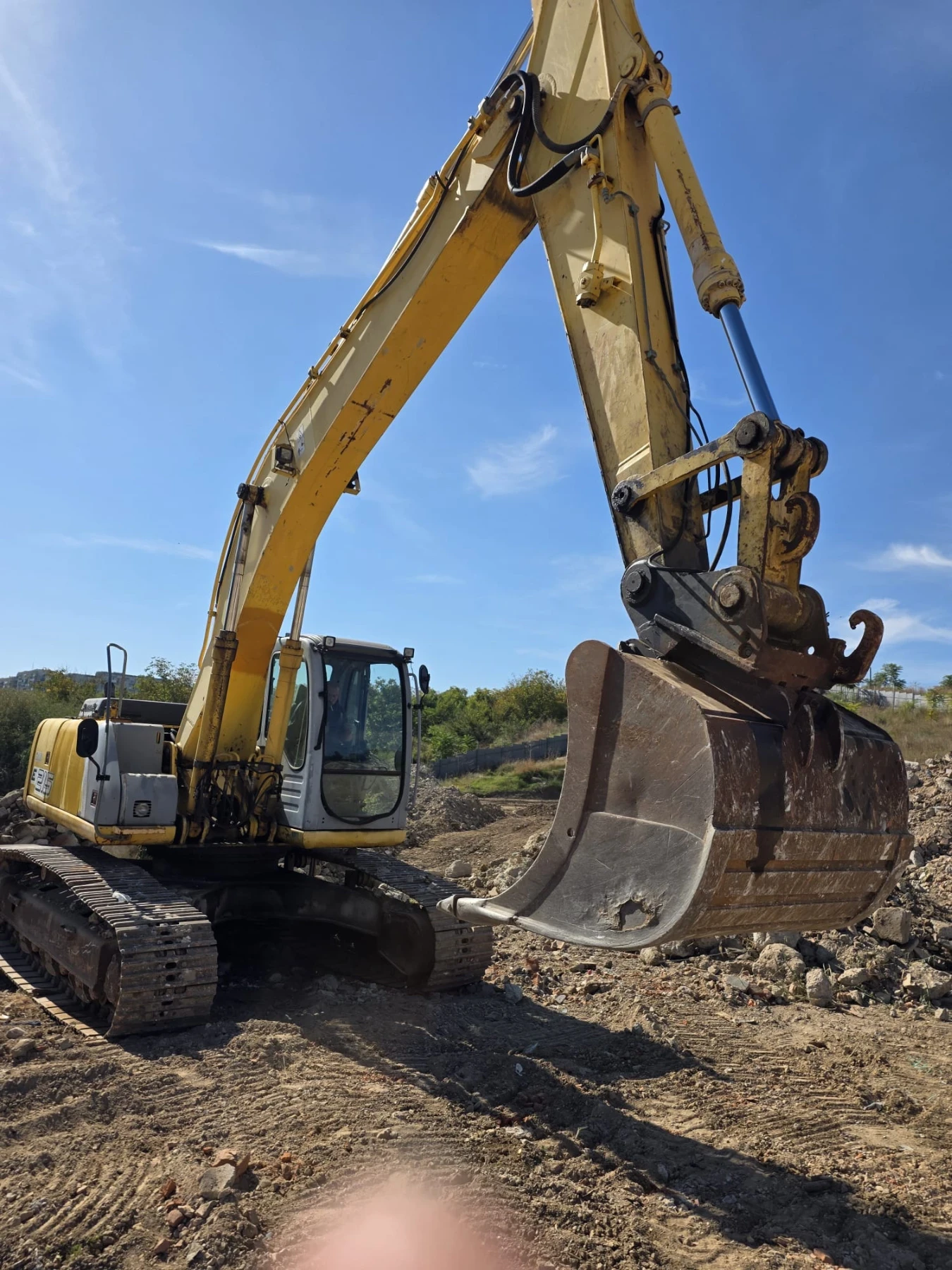 Багер New Holland 22 Тона Kobelco E215 / E215LC