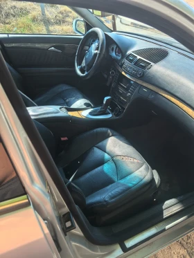 Mercedes-Benz E 270 2.7, снимка 2