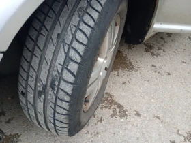 VW Golf 1.9 TDi Климатик Нови Гуми  - 1800 € / 3520.49 лв. - 89540391 7