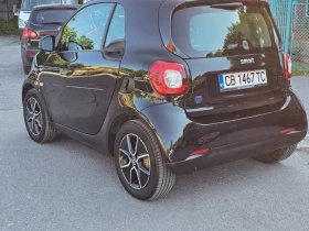 Smart Fortwo EQ - 9900 € / 19362.72 лв. - 28437156 6