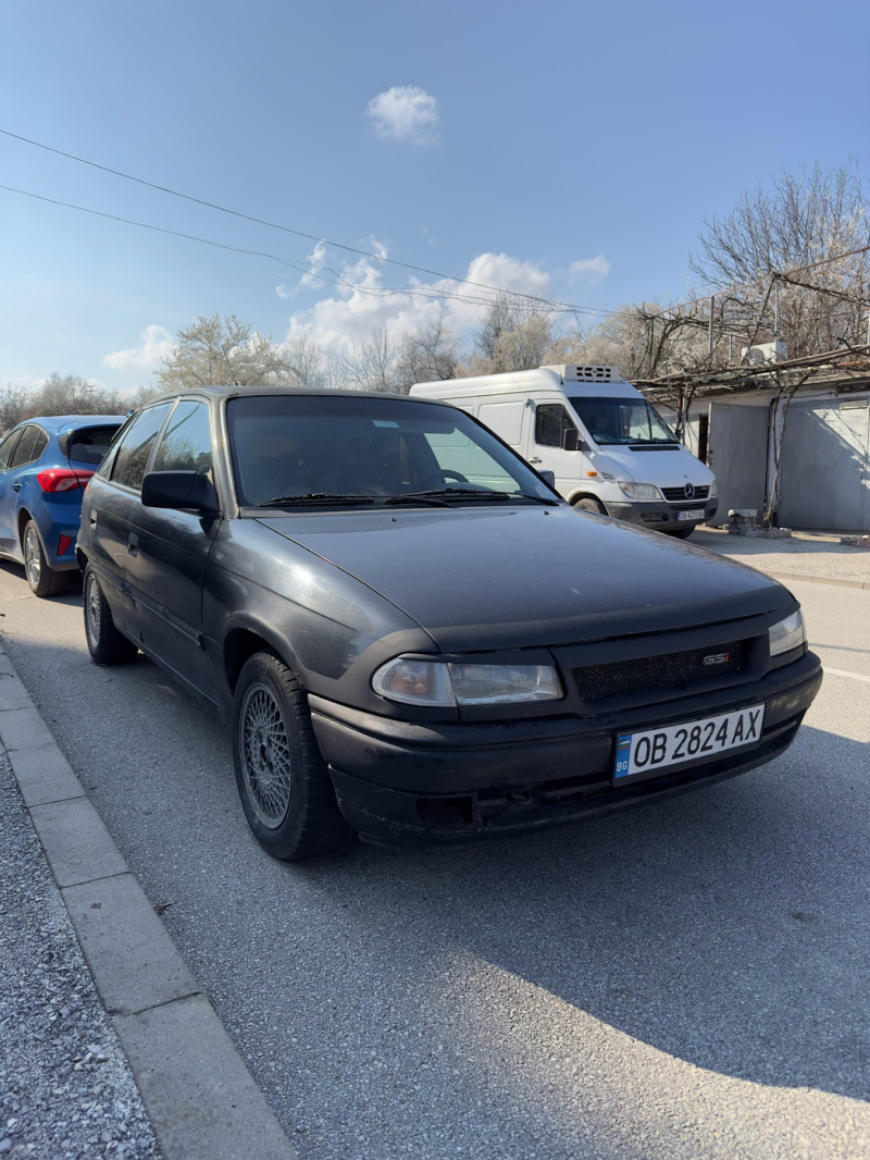Opel Astra 1.8i 90кс