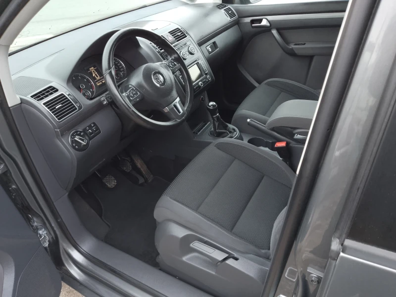 VW Touran 1.4 TSI-ECOFUEL/Фабричен Метан, снимка 9 - Автомобили и джипове - 48311848