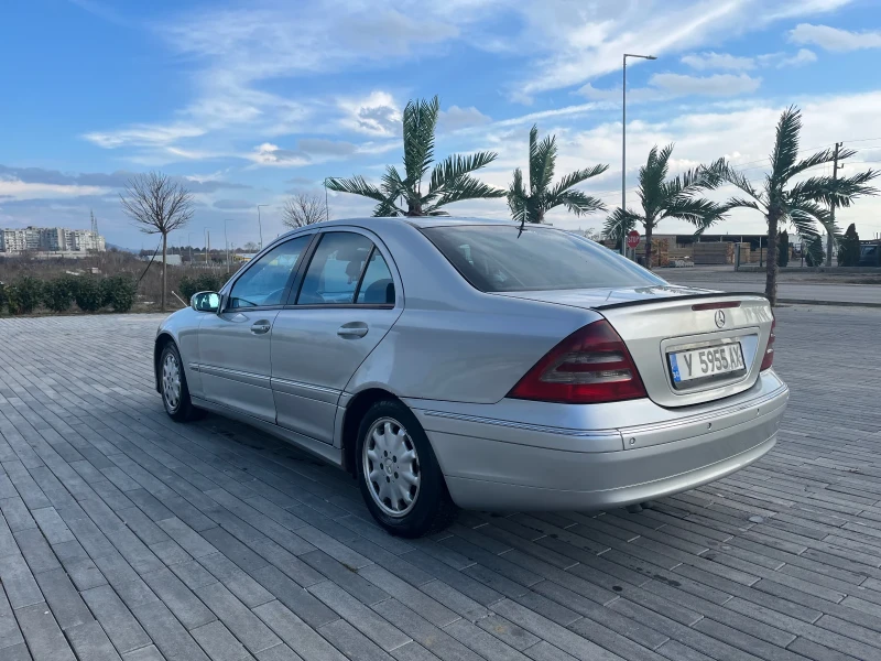 Mercedes-Benz C 220, снимка 3 - Автомобили и джипове - 48964780