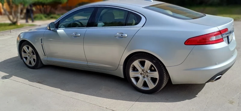 Jaguar Xf Premium luxury, снимка 4 - Автомобили и джипове - 52904004