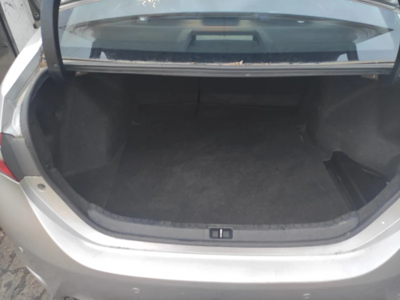 Toyota Corolla Бензин Газ / от България , снимка 16 - Автомобили и джипове - 52685840