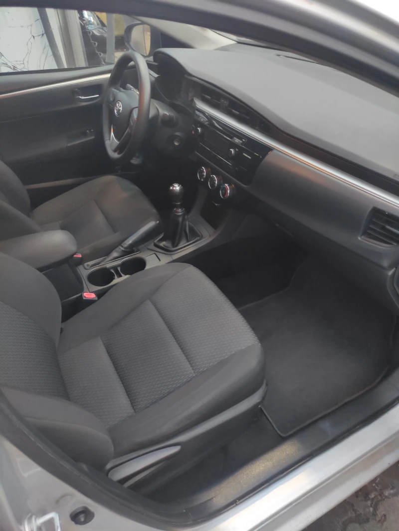 Toyota Corolla Бензин Газ / от България , снимка 14 - Автомобили и джипове - 52685840