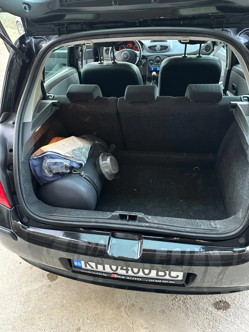 Renault Clio 1.2  16v, снимка 6 - Автомобили и джипове - 53000906