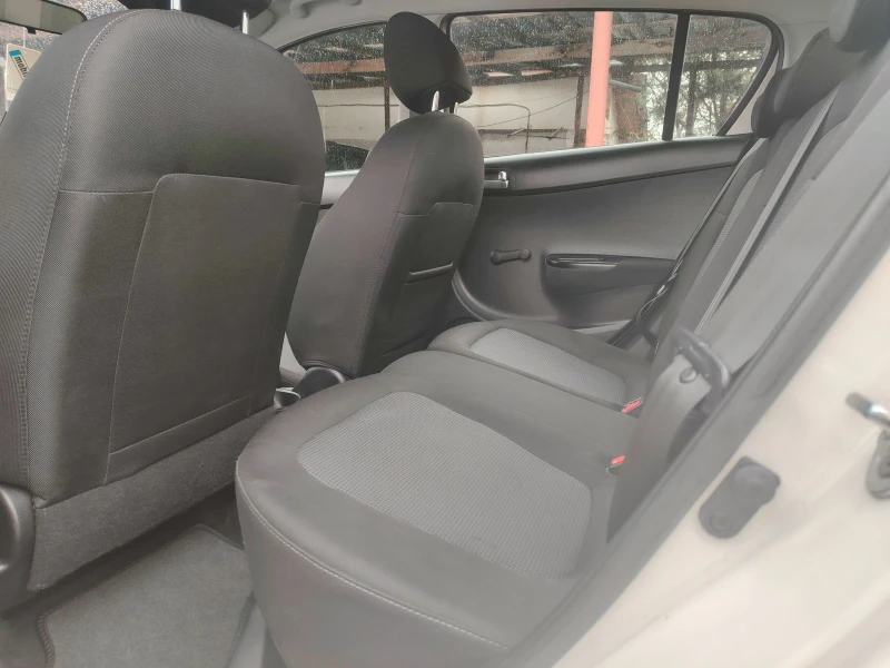 Hyundai I20, снимка 8 - Автомобили и джипове - 53291687