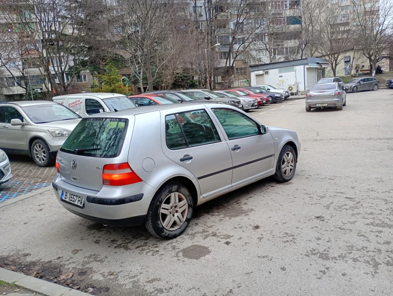 VW Golf 1.9 TDi Климатик Нови Гуми , снимка 3 - Автомобили и джипове - 53486782