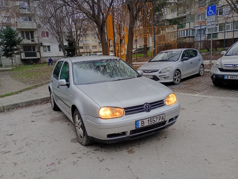 VW Golf 1.9 TDi Климатик Нови Гуми , снимка 2 - Автомобили и джипове - 53486782
