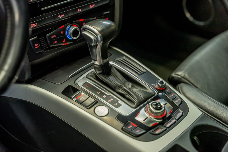 Audi A5 Coupe 3.0 TDI Quattro S-Line, снимка 8 - Автомобили и джипове - 53596249