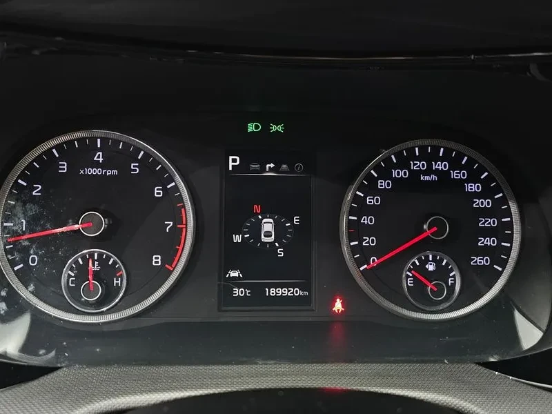 Kia K5, снимка 8 - Автомобили и джипове - 54821308