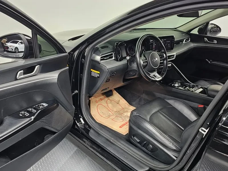 Kia K5, снимка 10 - Автомобили и джипове - 54821308