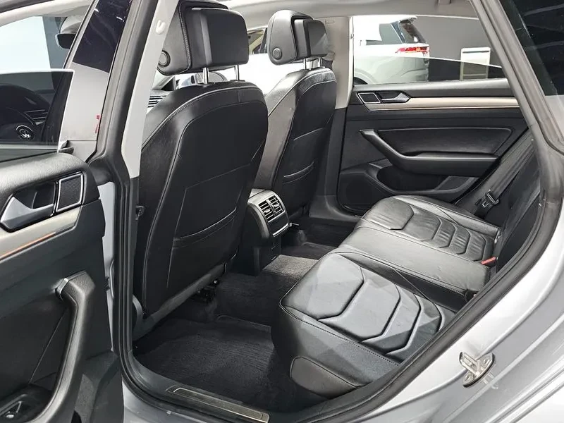 VW Arteon 2.0 TDI - САМО 30% АВАНС, снимка 11 - Автомобили и джипове - 55895280