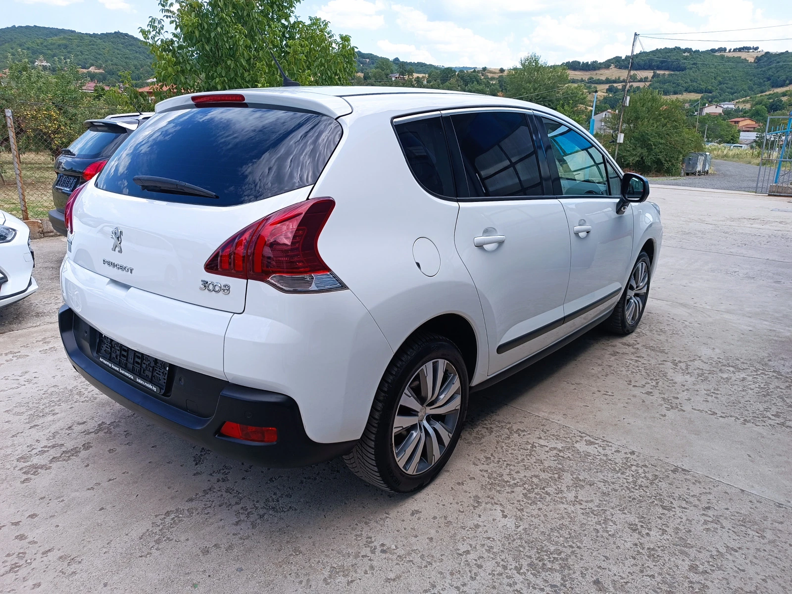 Peugeot 3008 1.6d 187000km KATO HOBO EURO6 - изображение 8