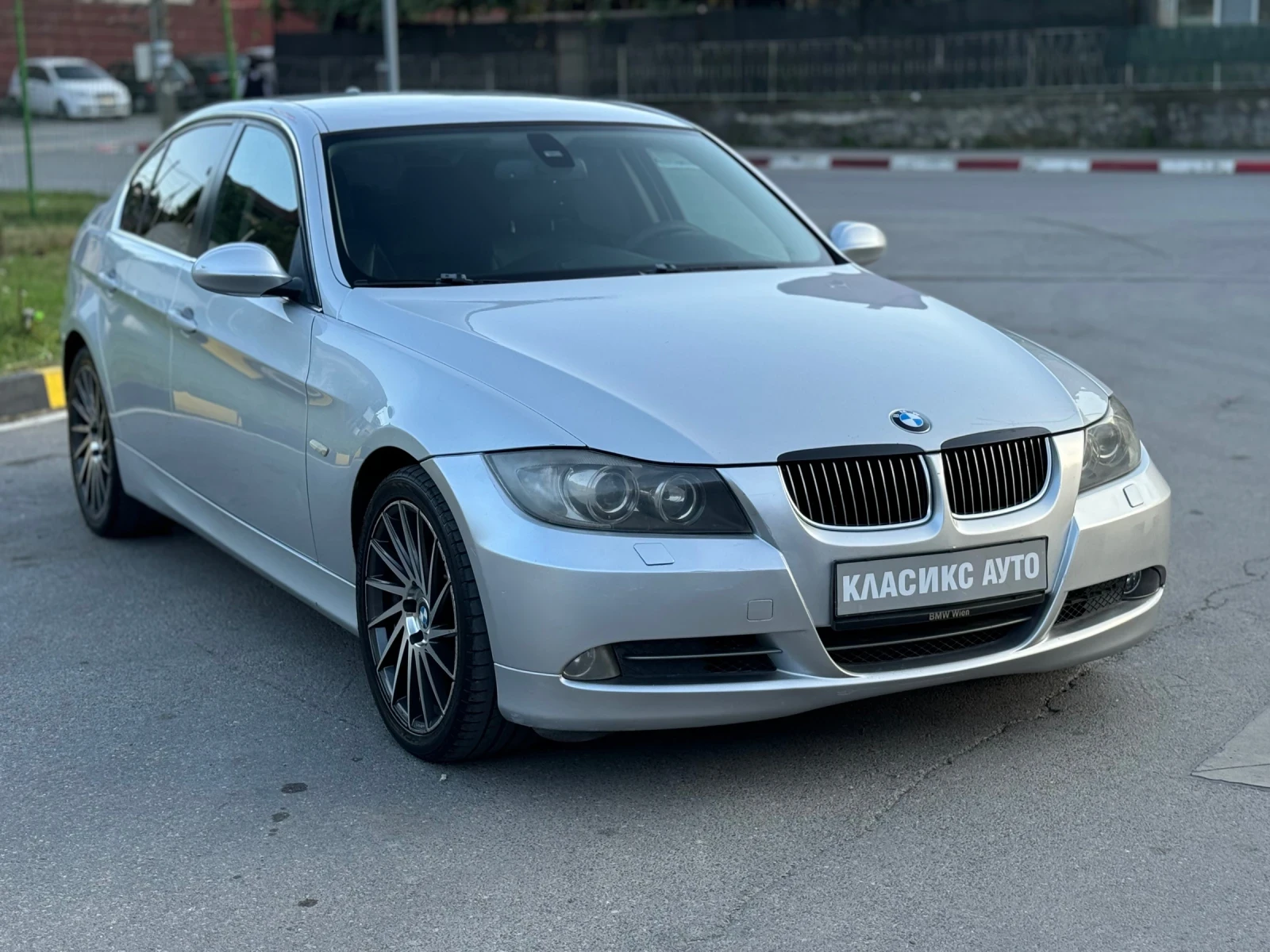 BMW 330 330xd/Navi/Koja - изображение 5