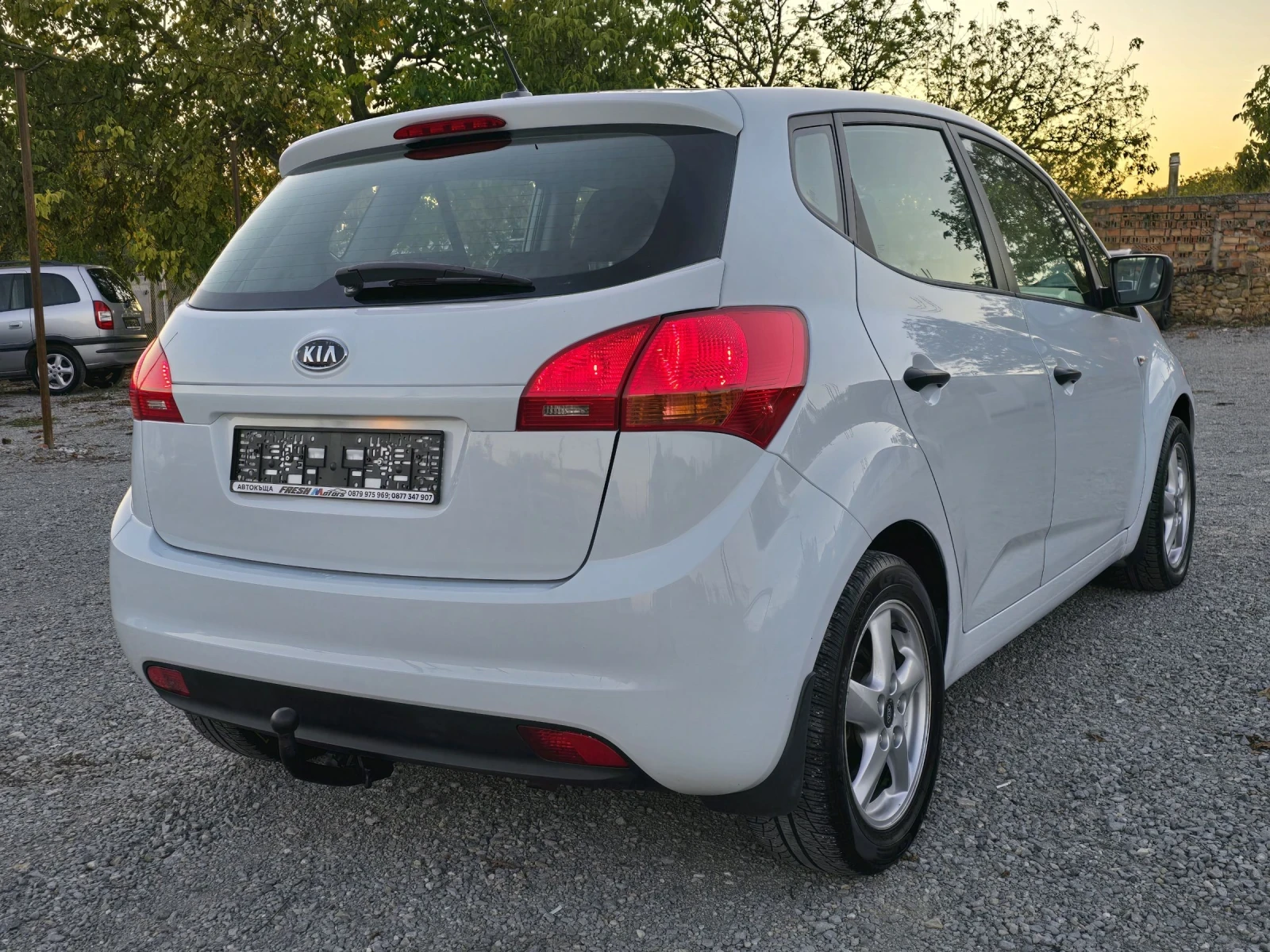 Kia Venga 1.4 CRDI 90 К.С. 6 СКОРОСТИ КЛИМА ЕВРО 5 - изображение 4