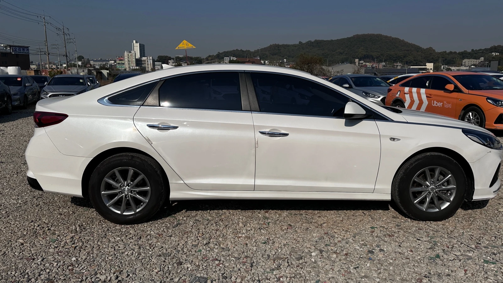 Hyundai Sonata 2.0i газ, подгряване, keyless go, автопилот, гаран - изображение 4