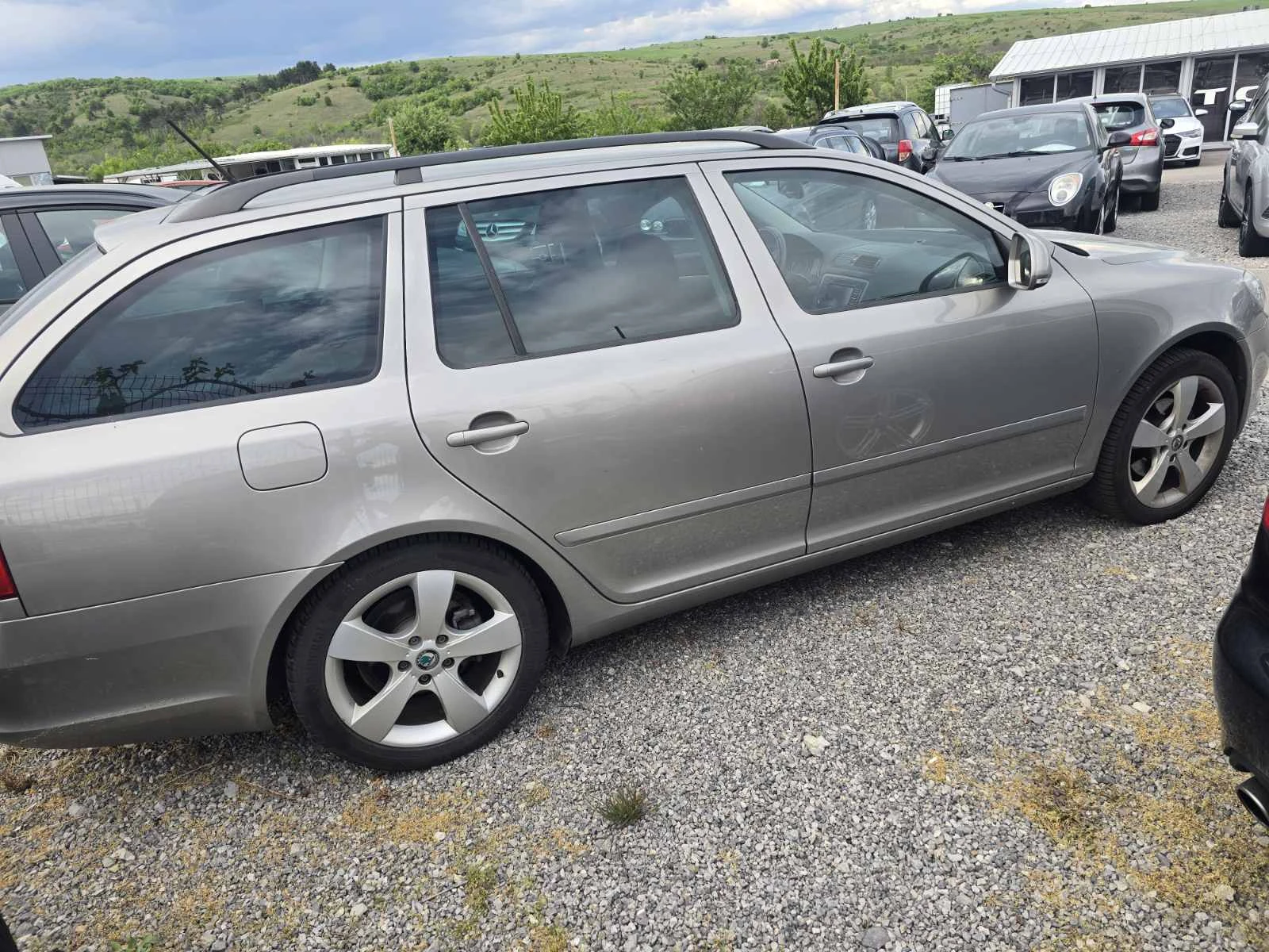 Skoda Octavia 2.0TDi-DSG= 4x4 - изображение 5