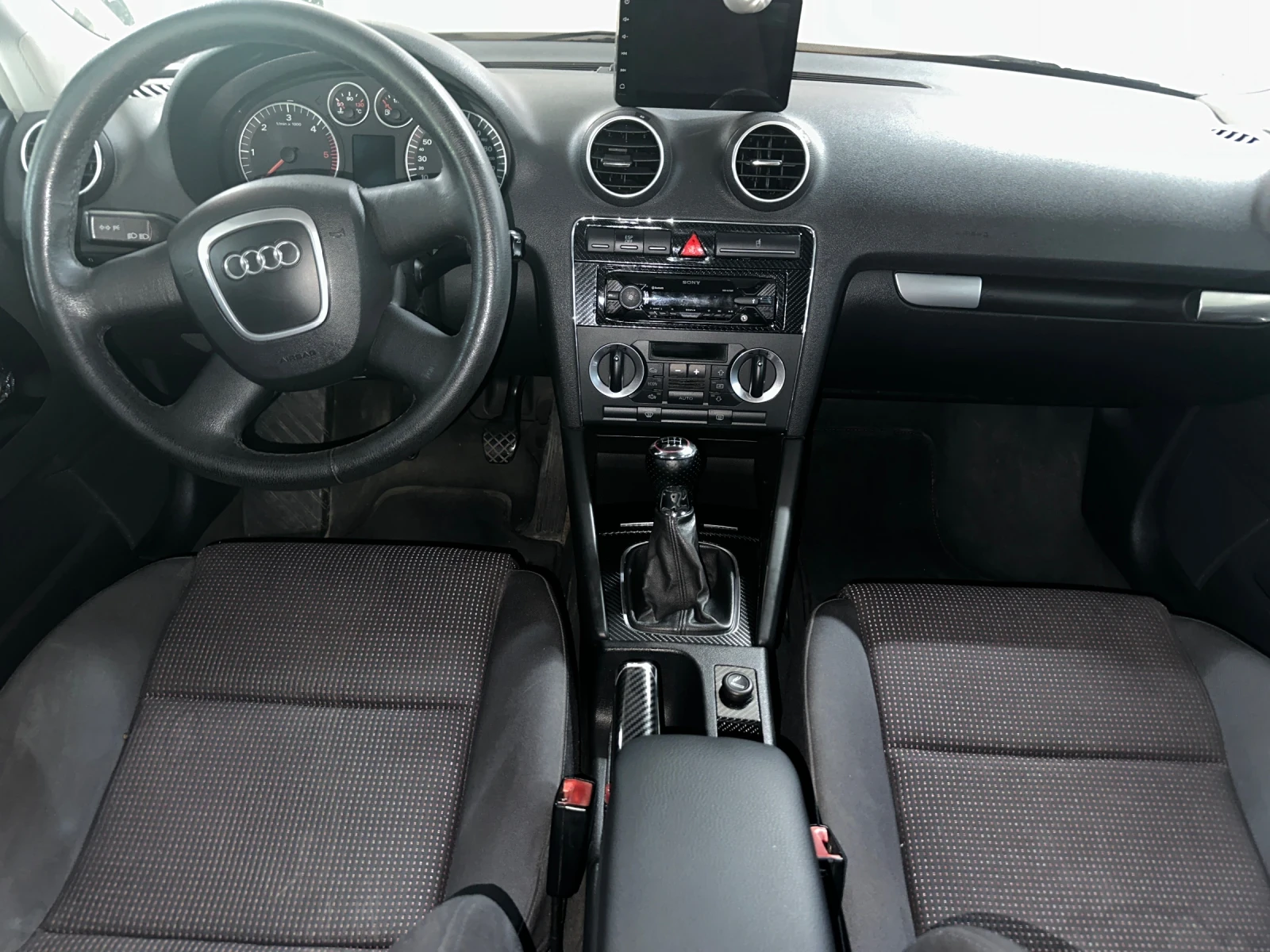 Audi A3 TDI 2.0 - изображение 6