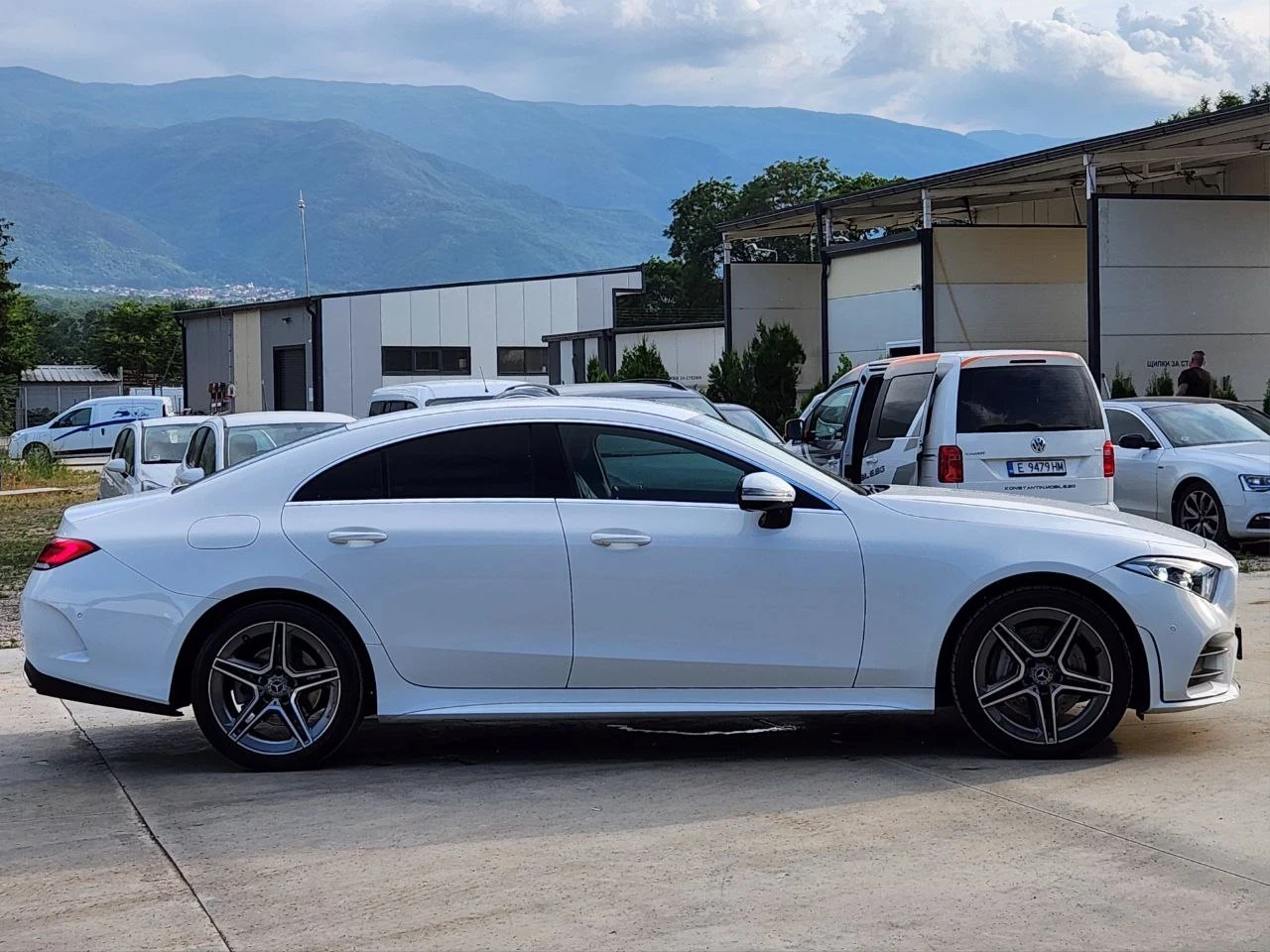 Mercedes-Benz CLS 400 AMG Line RHD - изображение 4