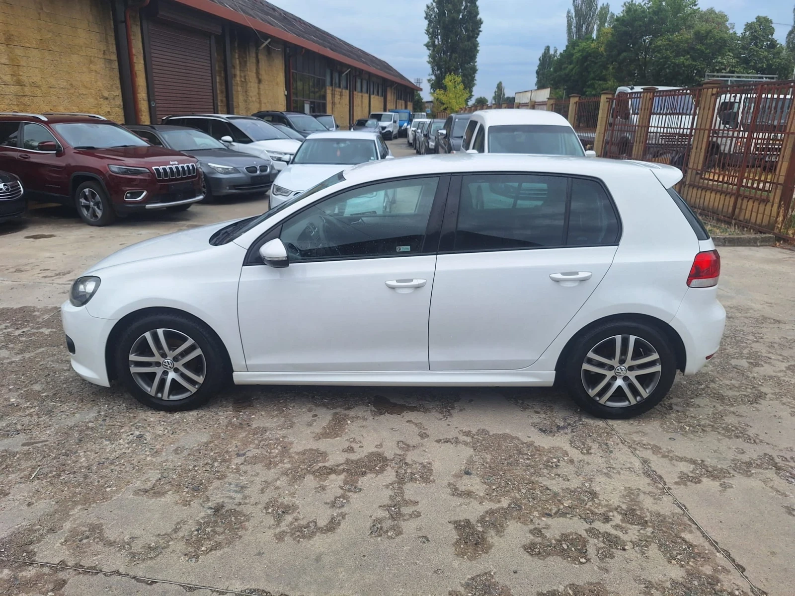 VW Golf 1.6 tdi r-line - изображение 5