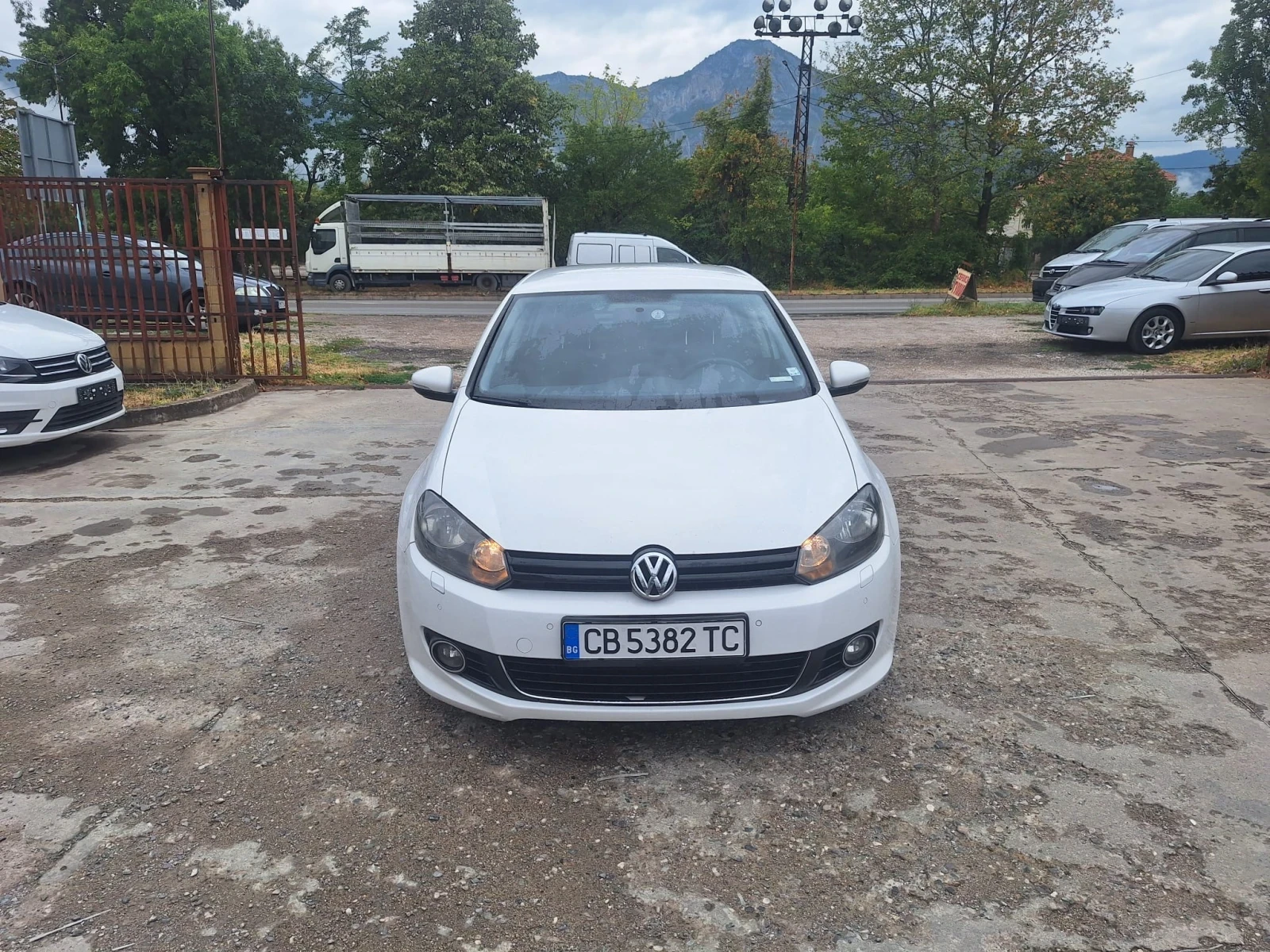 VW Golf 1.6 tdi r-line - изображение 3